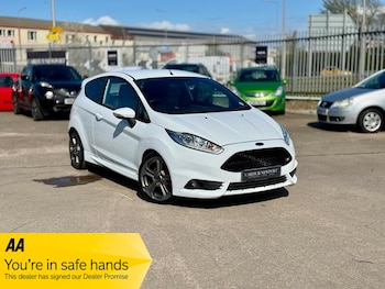 Used Ford Fiesta 2015 for sale - 78275512: Photo