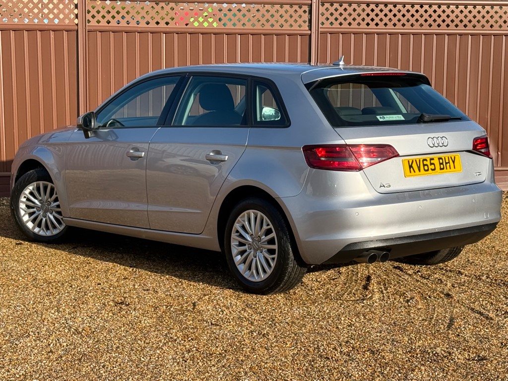 Used Audi A3 2015 for sale - 77619520: Photo 5