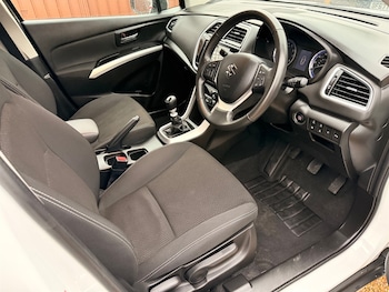 Used Suzuki SX4 S-Cross 2021 for sale - 77619508: Photo