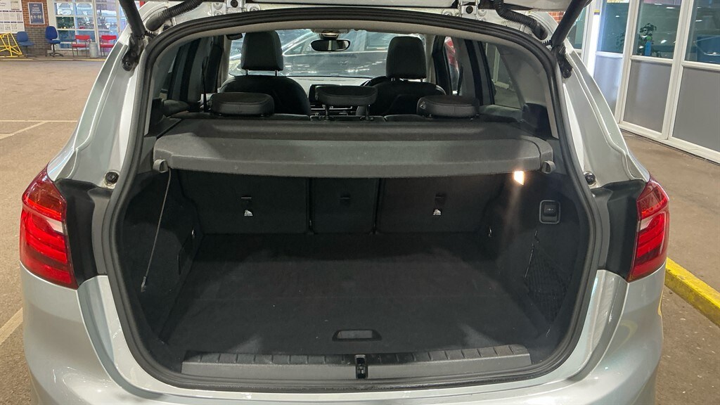 Used BMW 2 Series 2017 for sale - 77942474: Photo 9