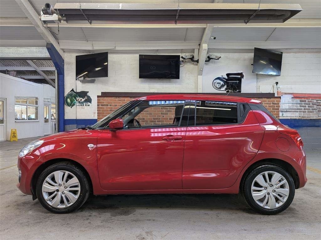 Used Suzuki Swift 2017 for sale - 77841902: Photo 2