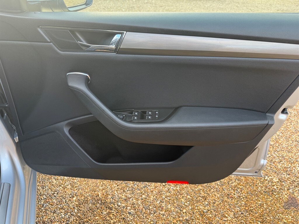 Used Skoda Superb 2019 for sale - 77619524: Photo 23