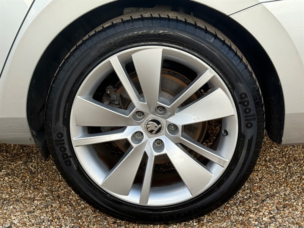 Used Skoda Superb 2019 for sale - 77619524: Photo 59