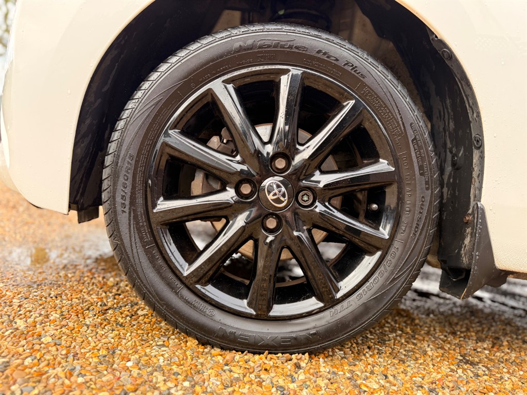 Used Toyota AYGO 2017 for sale - 77619560: Photo 13