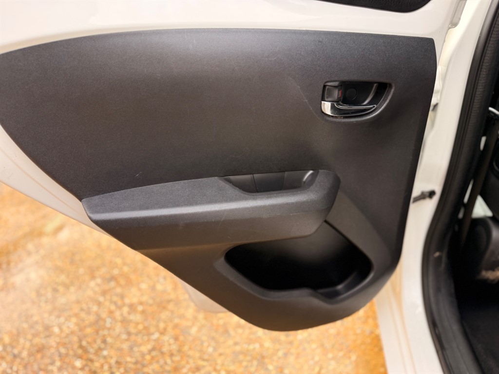 Used Toyota AYGO 2017 for sale - 77619560: Photo 15