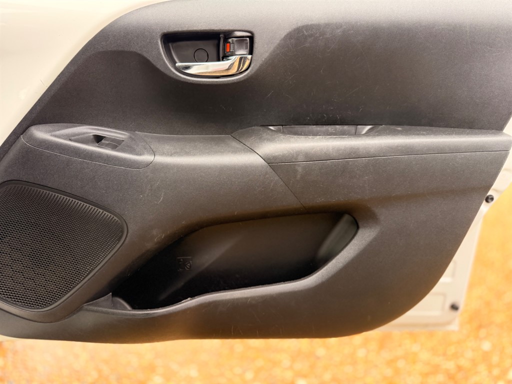 Used Toyota AYGO 2017 for sale - 77619560: Photo 22