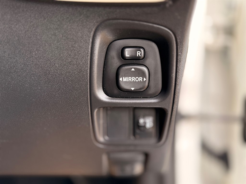 Used Toyota AYGO 2017 for sale - 77619560: Photo 25