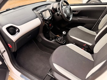 Used Toyota AYGO 2017 for sale - 77619560: Photo