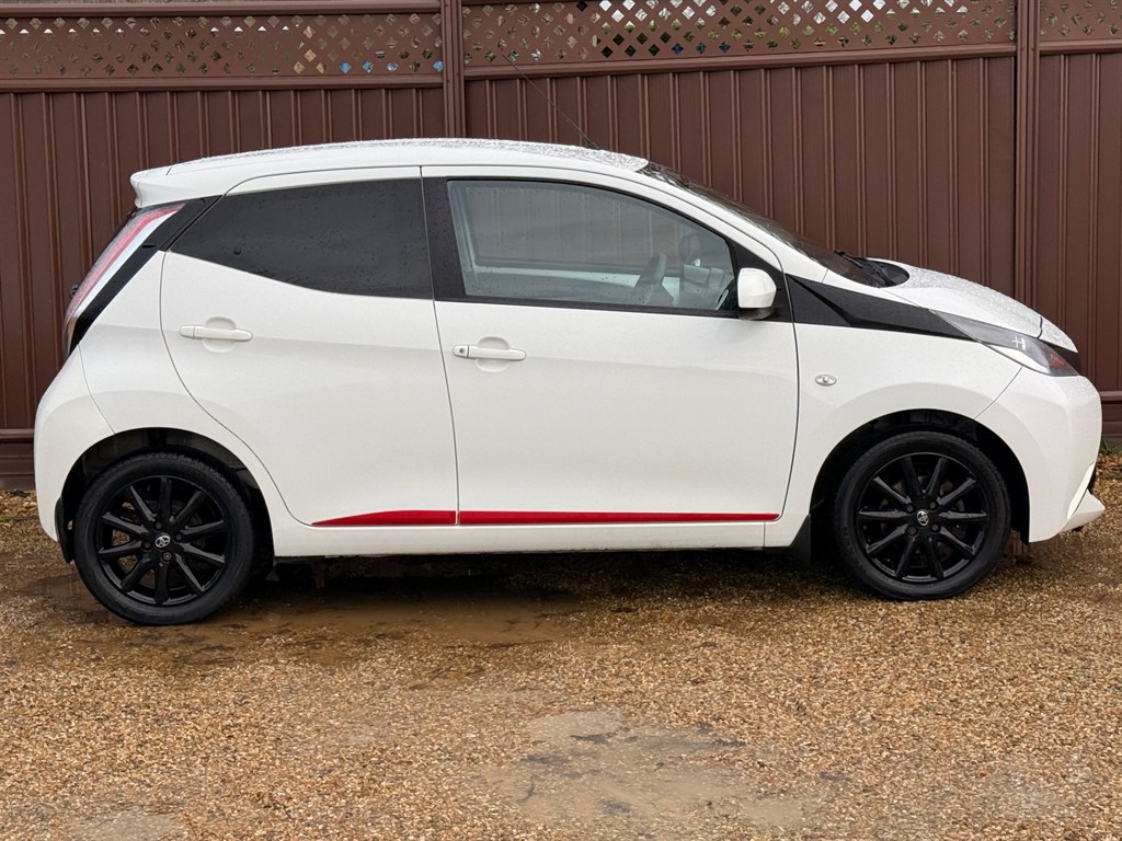 Used Toyota AYGO 2017 for sale - 77619560: Photo 3