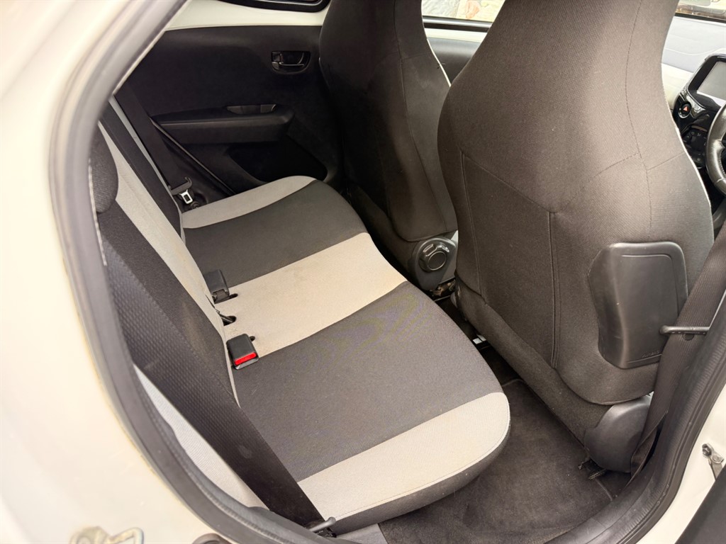 Used Toyota AYGO 2017 for sale - 77619560: Photo 8