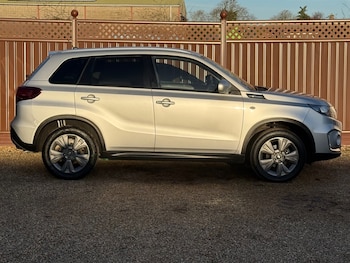 Used Suzuki Vitara 2023 for sale - 77619521: Photo