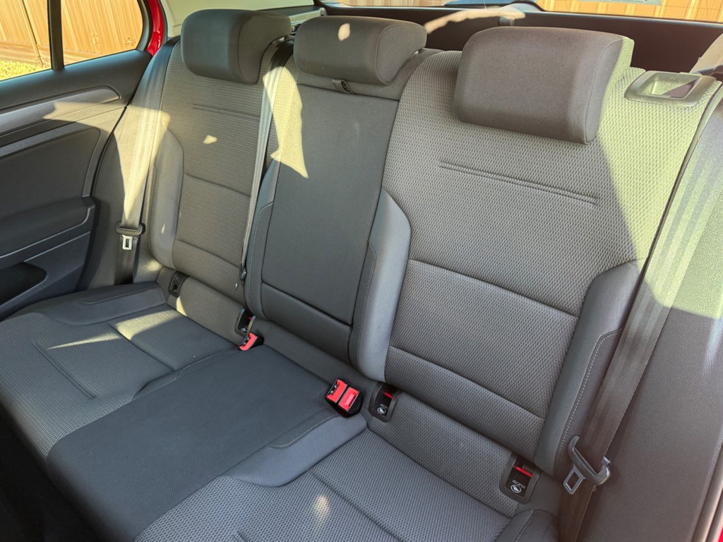 Used Volkswagen Golf 2018 for sale - 77619497: Photo 10