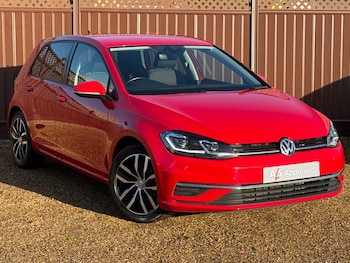 Used Volkswagen Golf 2018 for sale - 77619497: Photo