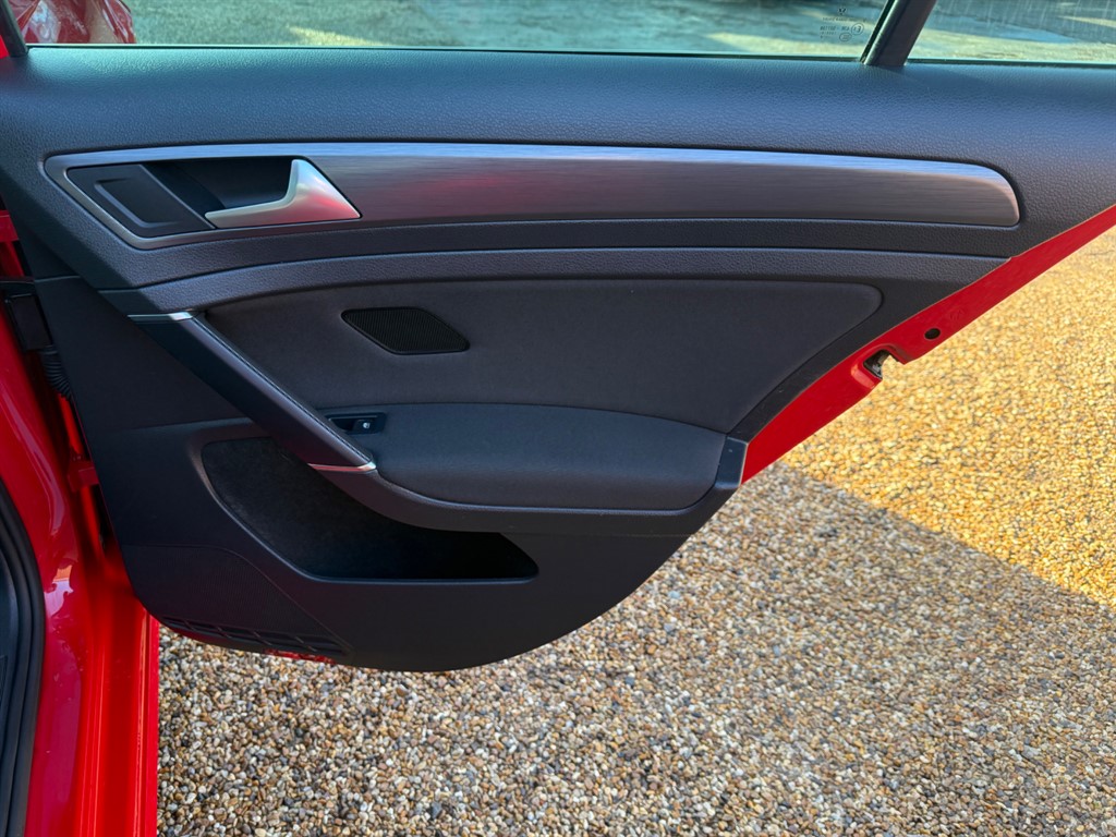 Used Volkswagen Golf 2018 for sale - 77619497: Photo 22