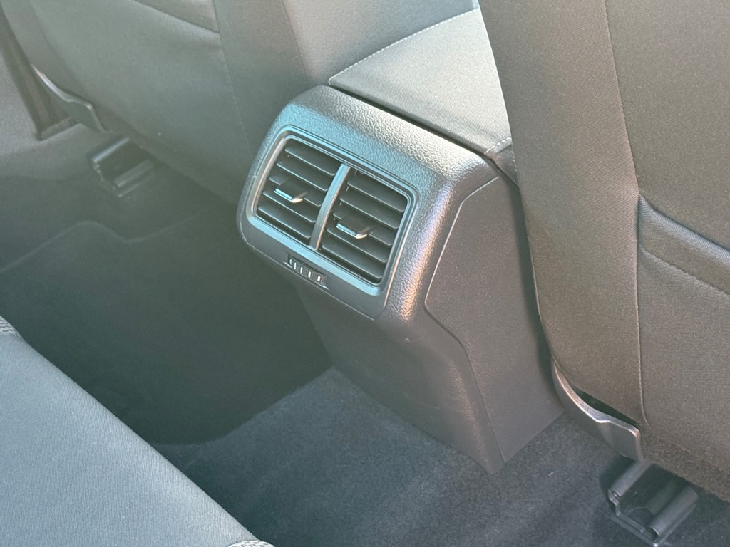 Used Volkswagen Golf 2018 for sale - 77619497: Photo 28