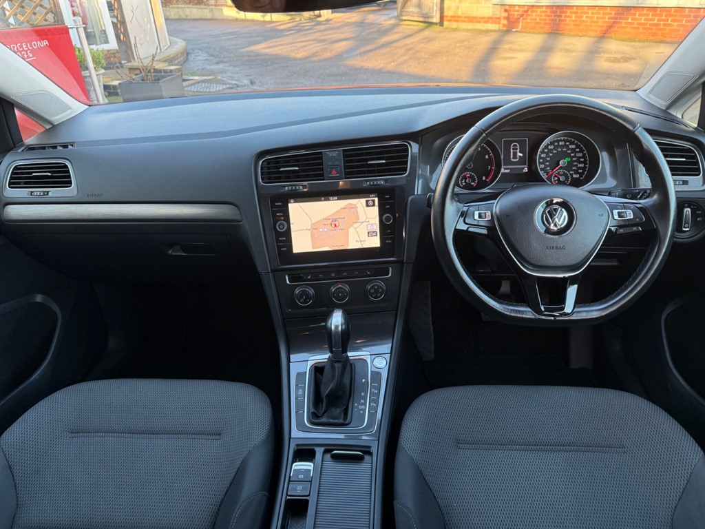 Used Volkswagen Golf 2018 for sale - 77619497: Photo 33