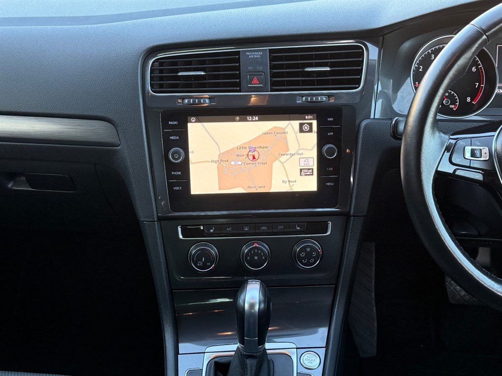 Used Volkswagen Golf 2018 for sale - 77619497: Photo 34