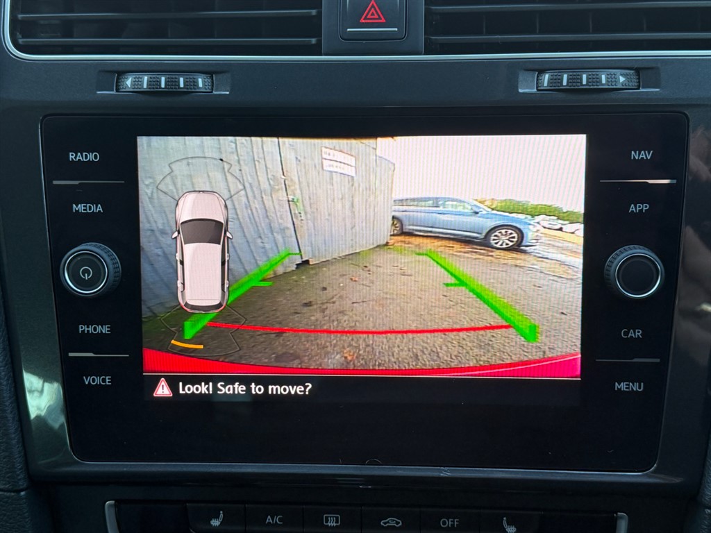 Used Volkswagen Golf 2018 for sale - 77619497: Photo 36