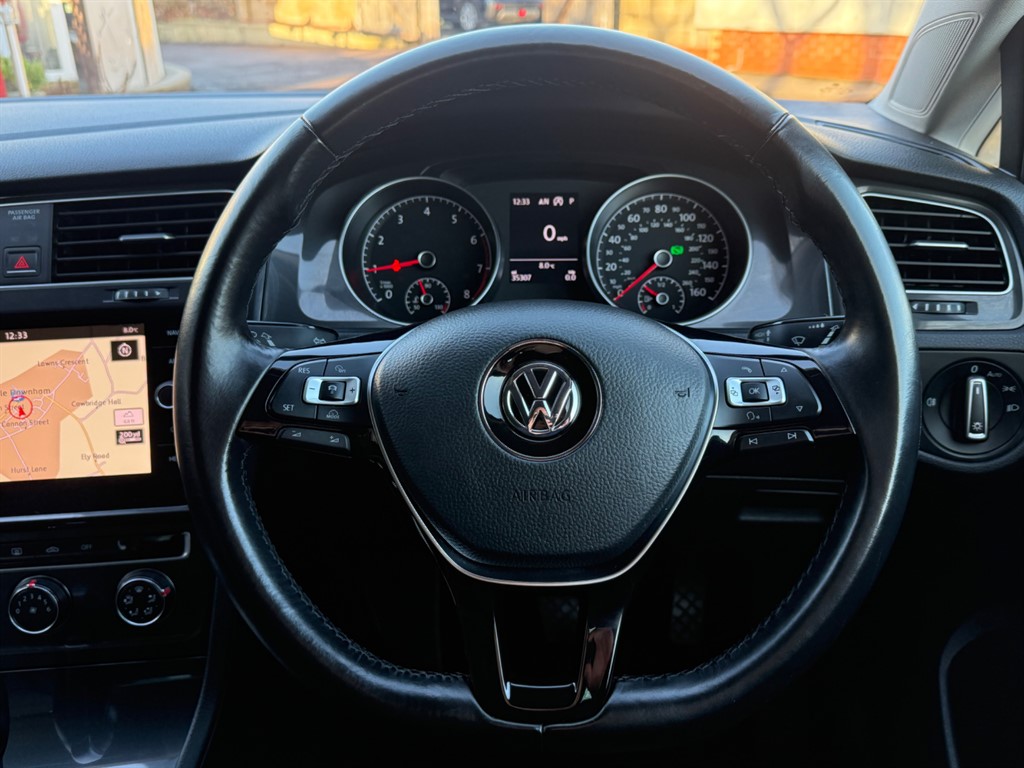 Used Volkswagen Golf 2018 for sale - 77619497: Photo 51