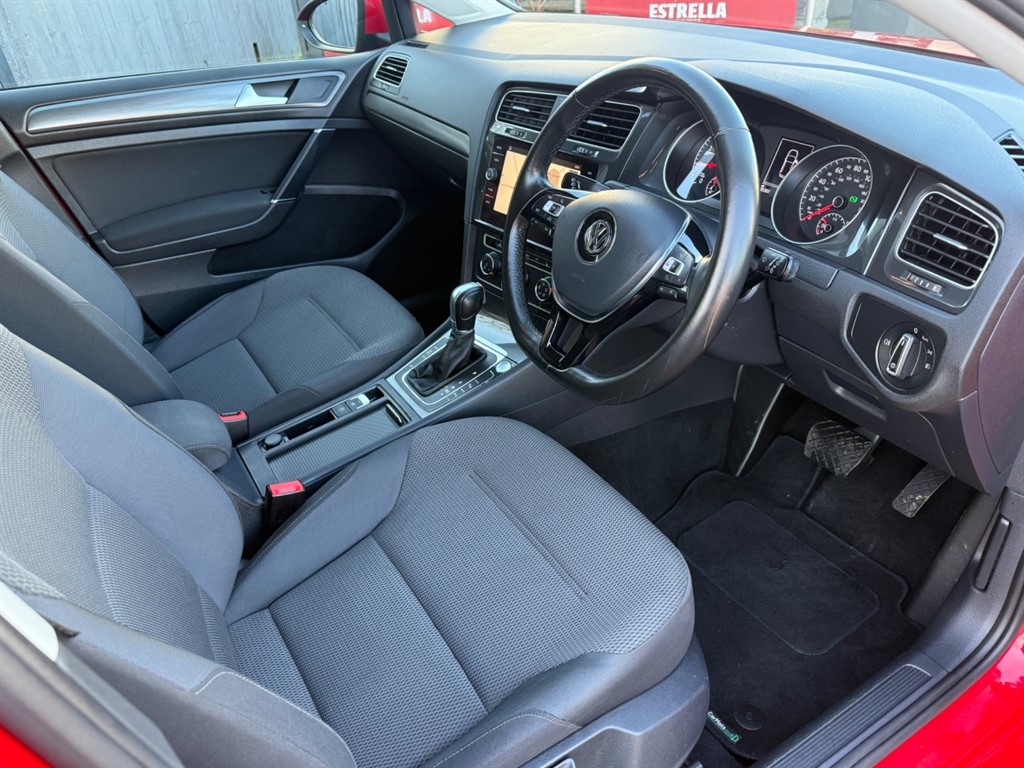 Used Volkswagen Golf 2018 for sale - 77619497: Photo 64