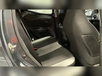 Used Toyota AYGO 2017 for sale - 77877950: Photo