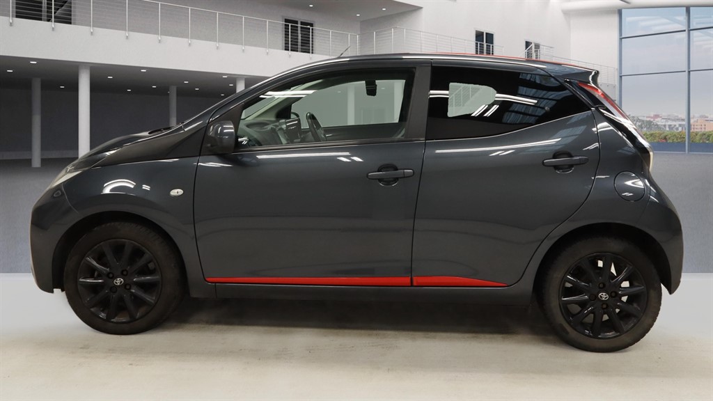 Used Toyota AYGO 2017 for sale - 77877950: Photo 7