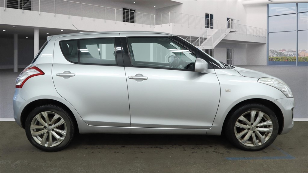 Used Suzuki Swift 2015 for sale - 77971962: Photo 4