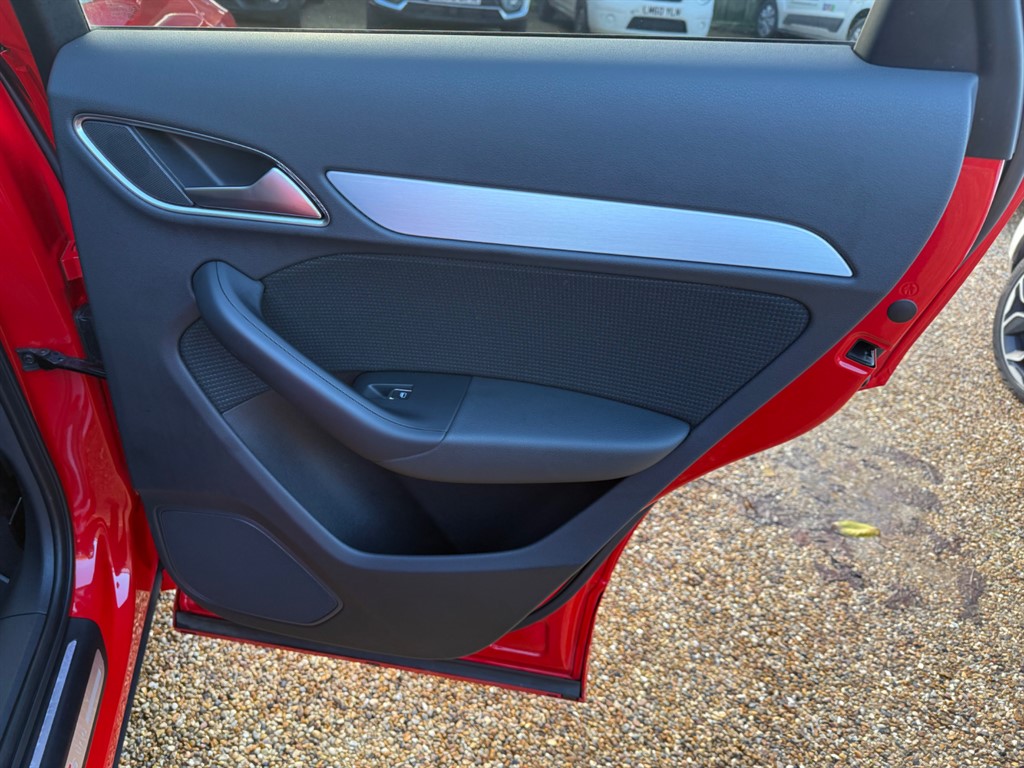 Used Audi Q3 2018 for sale - 77619529: Photo 27