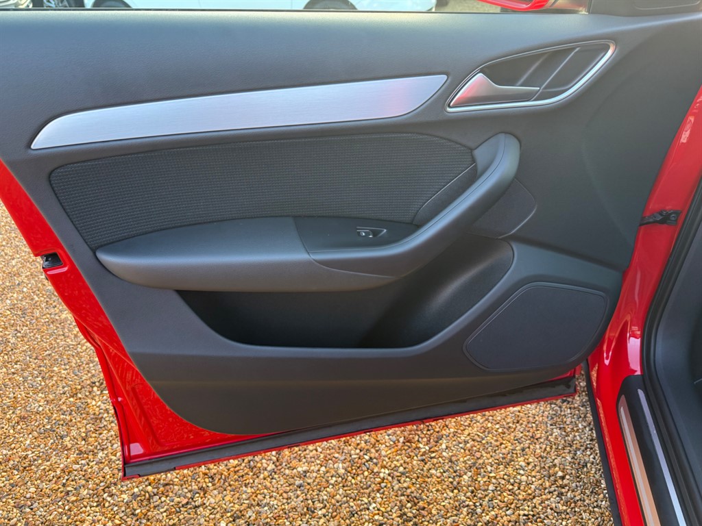 Used Audi Q3 2018 for sale - 77619529: Photo 28