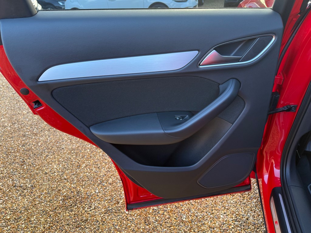 Used Audi Q3 2018 for sale - 77619529: Photo 29