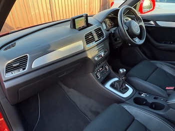 Used Audi Q3 2018 for sale - 77619529: Photo