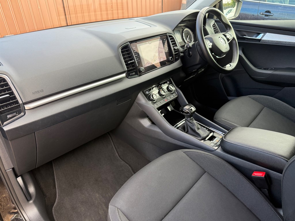 Used Skoda Karoq 2022 for sale - 77619503: Photo 2