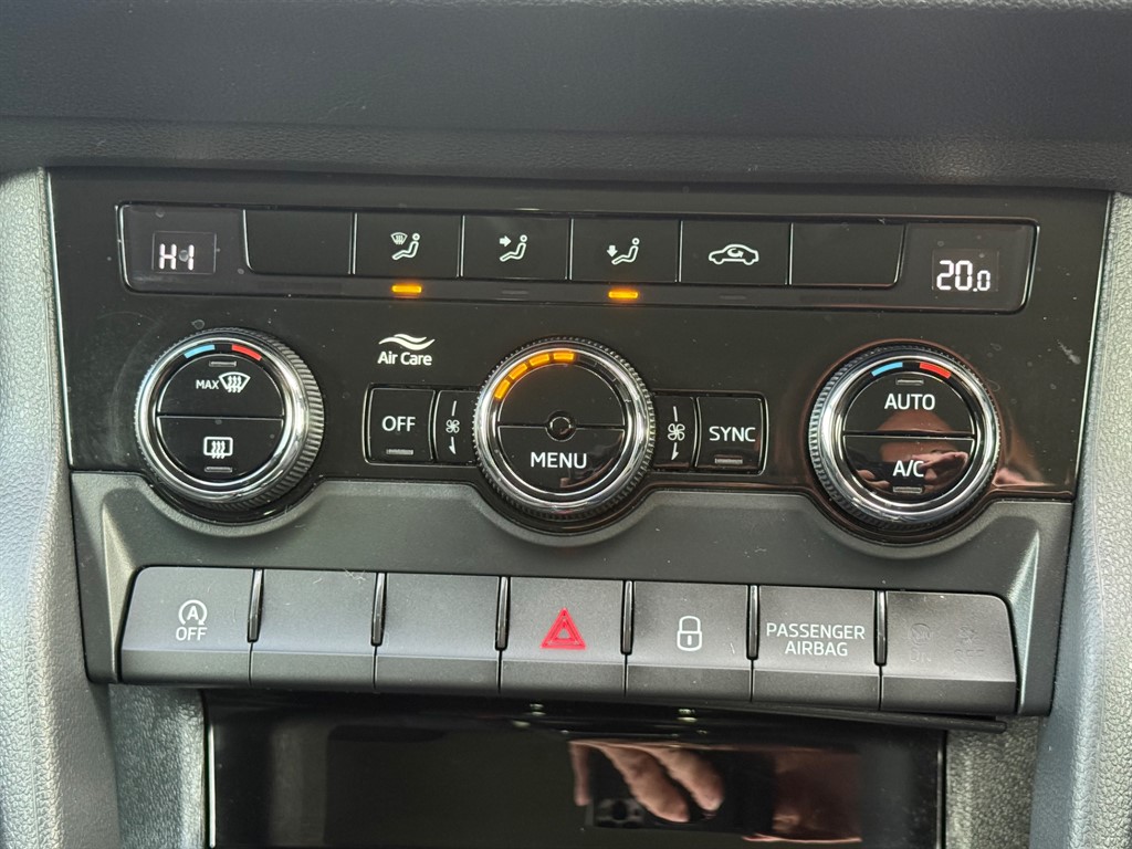 Used Skoda Karoq 2022 for sale - 77619503: Photo 46