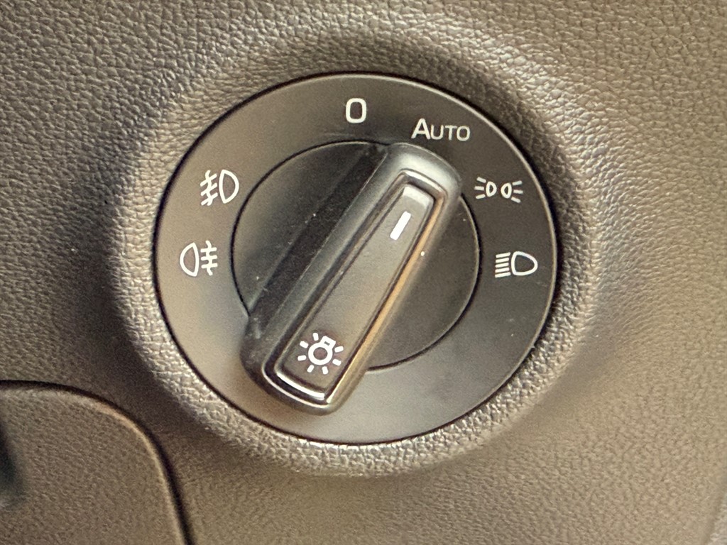 Used Skoda Karoq 2025 for sale - 77619484: Photo 32