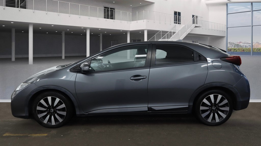 Used Honda Civic 2016 for sale - 77778798: Photo 2