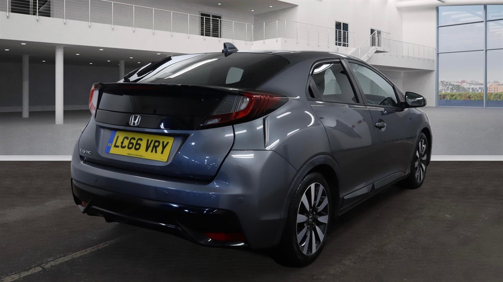 Used Honda Civic 2016 for sale - 77778798: Photo 7