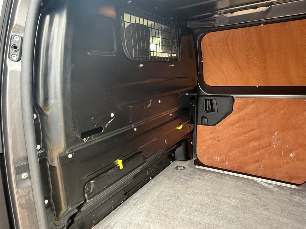 Used Toyota ProAce 2023 for sale - 77619518: Photo 16