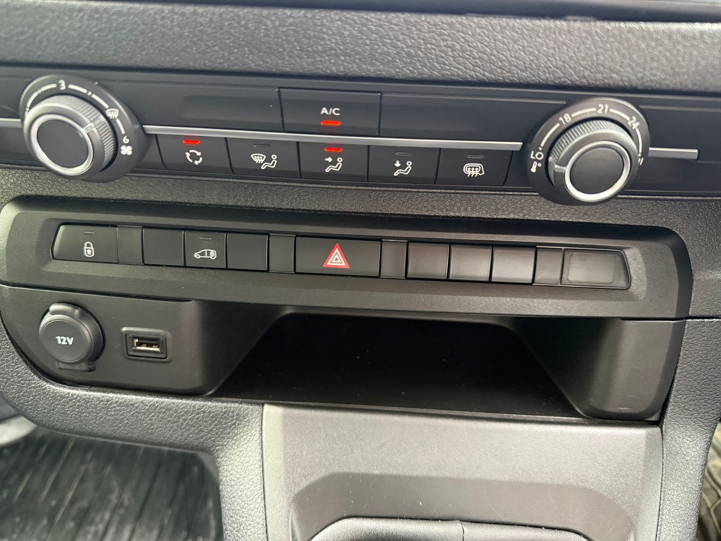 Used Toyota ProAce 2023 for sale - 77619518: Photo 28