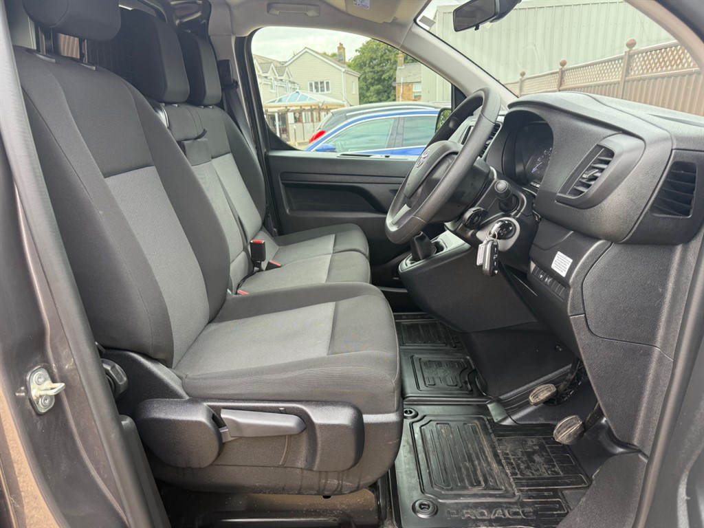 Used Toyota ProAce 2023 for sale - 77619518: Photo 39