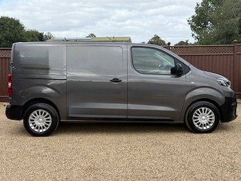 Used Toyota ProAce 2023 for sale - 77619518: Photo