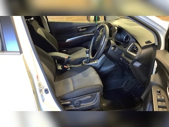 Used Suzuki SX4 S-Cross 2023 for sale - 77619551: Photo