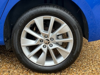 Used Skoda Kamiq 2023 for sale - 77619546: Photo