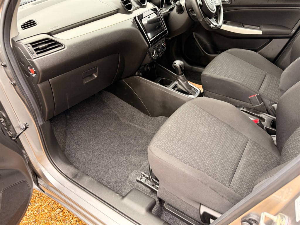 Used Suzuki Swift 2023 for sale - 77619543: Photo 3