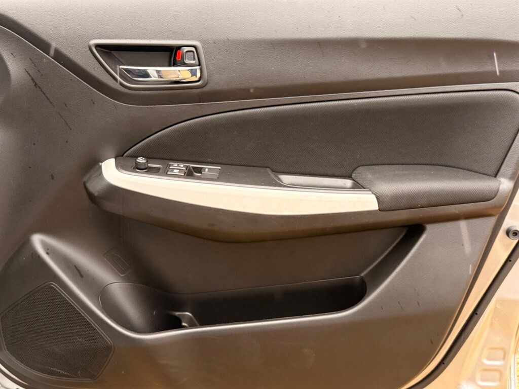 Used Suzuki Swift 2023 for sale - 77619543: Photo 38