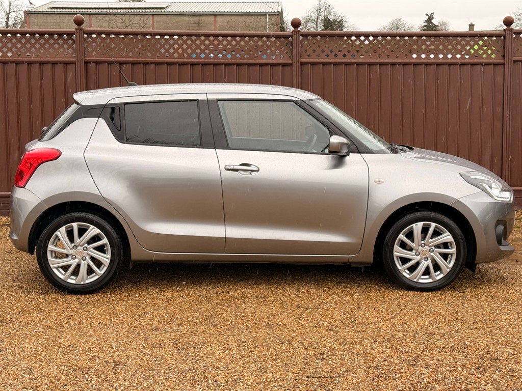 Used Suzuki Swift 2023 for sale - 77619543: Photo 4