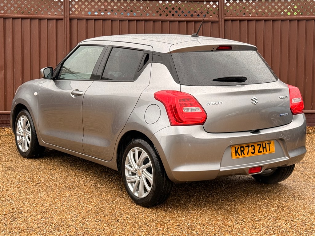 Used Suzuki Swift 2023 for sale - 77619543: Photo 6