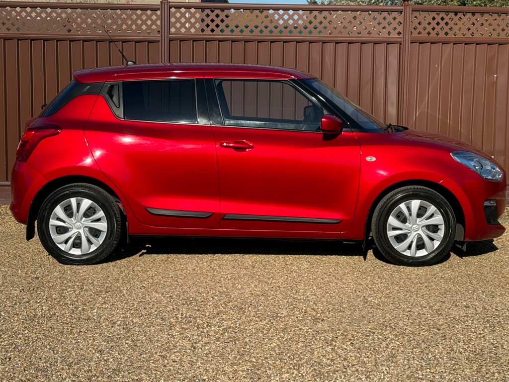 Used Suzuki Swift 2020 for sale - 77918291: Photo 2