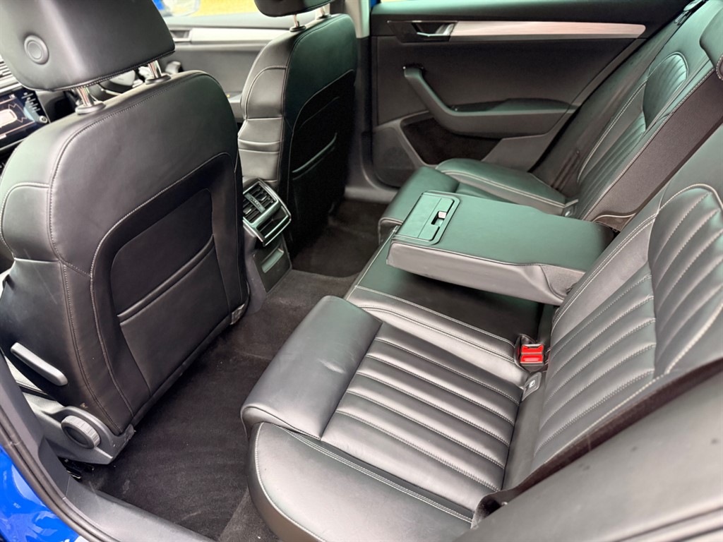 Used Skoda Superb 2023 for sale - 77619552: Photo 11