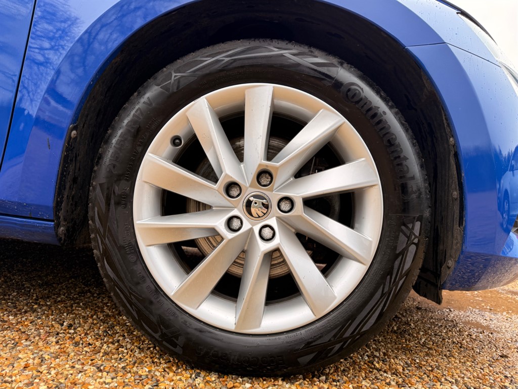 Used Skoda Superb 2023 for sale - 77619552: Photo 4