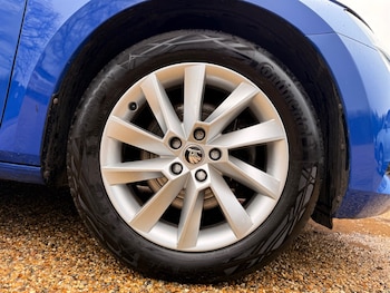 Used Skoda Superb 2023 for sale - 77619552: Photo